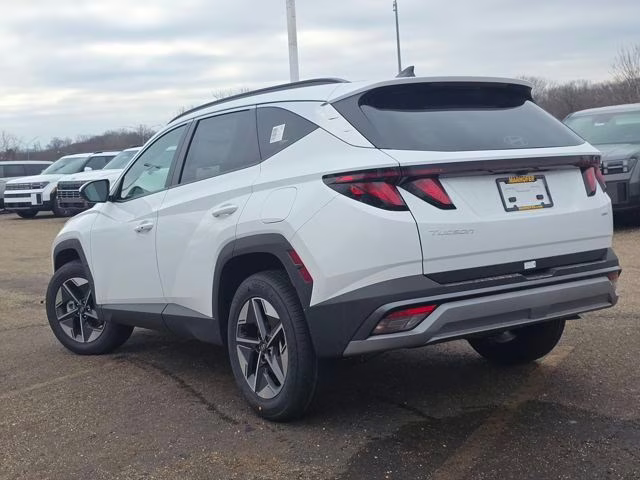 2026 White Pearl Hyundai Tucson SEL AWD SUV