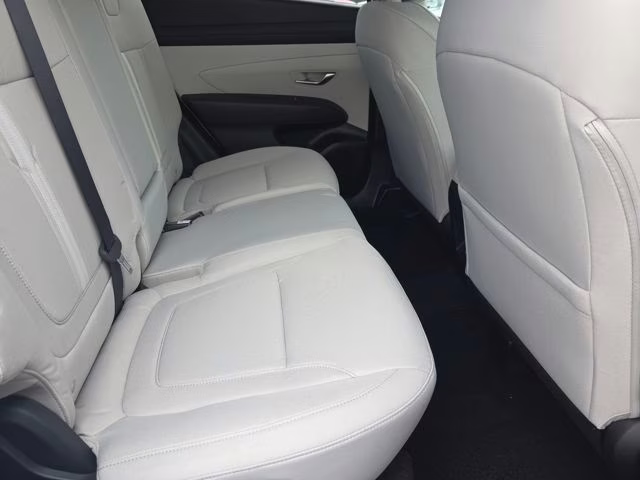 2026 White Pearl Hyundai Tucson SEL AWD SUV