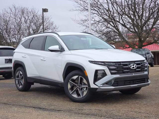 2026 White Pearl Hyundai Tucson SEL AWD SUV