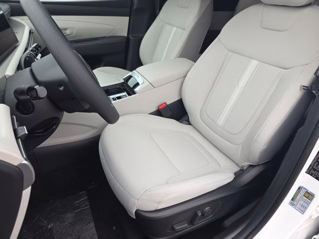 2026 White Pearl Hyundai Tucson SEL AWD SUV