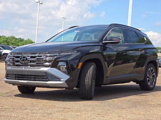 2026 Phantom Black Hyundai Tucson Limited FWD SUV