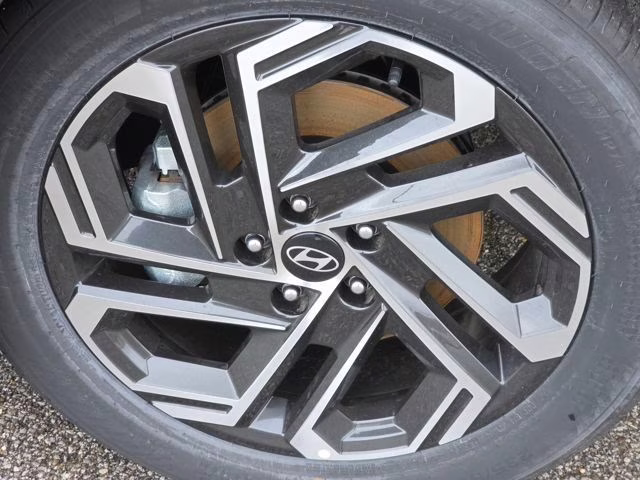 2026 Phantom Black Hyundai Tucson Limited FWD SUV