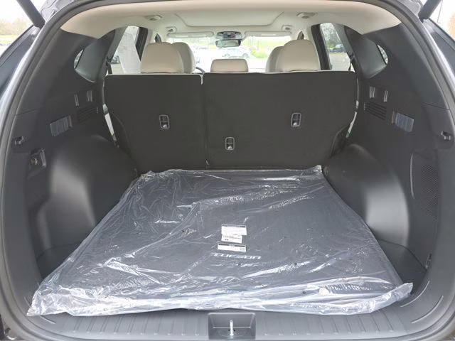 2026 Phantom Black Hyundai Tucson Limited FWD SUV