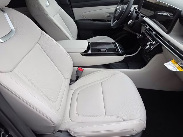 2026 Phantom Black Hyundai Tucson Limited FWD SUV