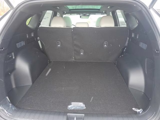 2026 White Pearl Hyundai Tucson Limited AWD SUV