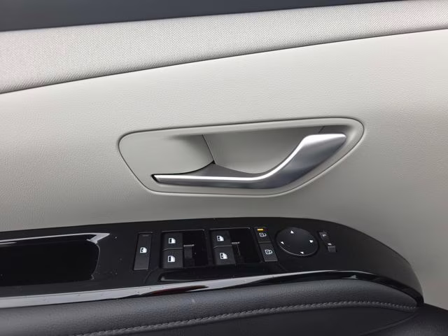 2026 White Pearl Hyundai Tucson Limited AWD SUV
