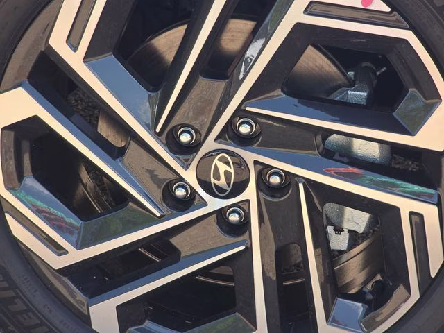 2026 Phantom Black Hyundai Tucson Limited AWD SUV