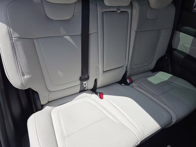 2026 Hampton Gray Hyundai Tucson Limited AWD SUV