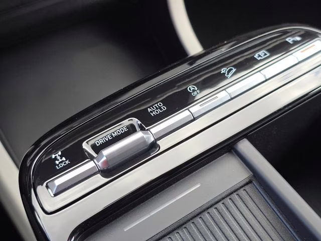 2026 Hampton Gray Hyundai Tucson Limited AWD SUV