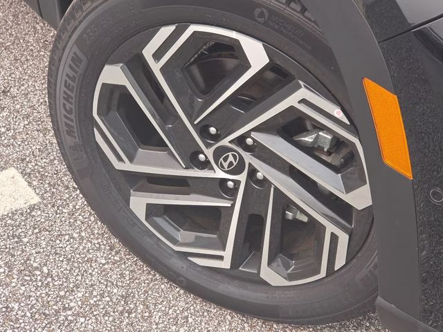 2026 Phantom Black Hyundai Tucson Limited AWD SUV