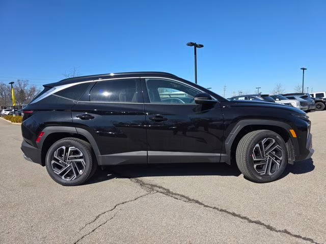 2026 Phantom Black Hyundai Tucson Limited AWD SUV