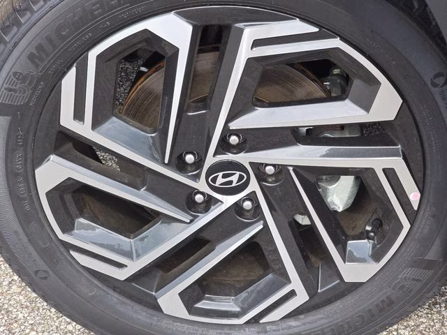 2026 Phantom Black Hyundai Tucson Limited AWD SUV