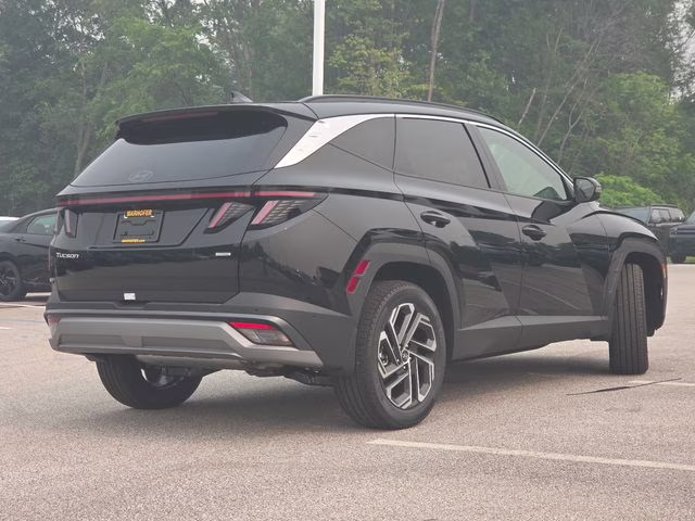 2026 Phantom Black Hyundai Tucson Limited AWD SUV