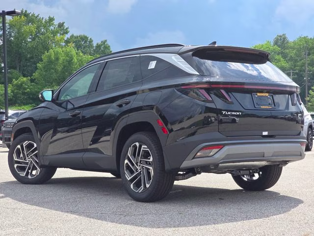 2026 Phantom Black Hyundai Tucson Limited AWD SUV