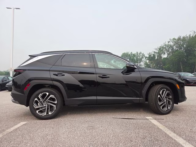 2026 Phantom Black Hyundai Tucson Limited AWD SUV
