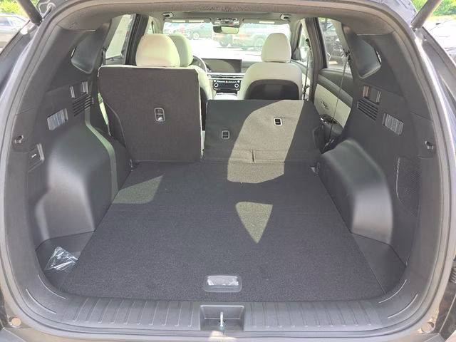 2026 Phantom Black Hyundai Tucson Limited AWD SUV