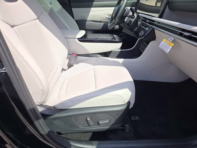 2026 Phantom Black Hyundai Tucson Limited AWD SUV