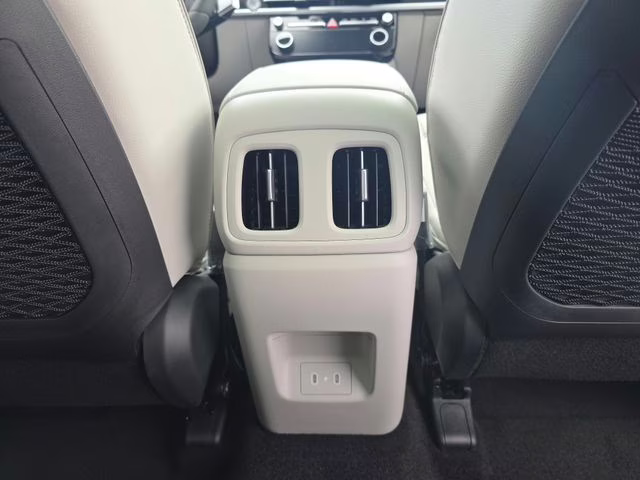 2026 White Pearl Hyundai Tucson Limited AWD SUV