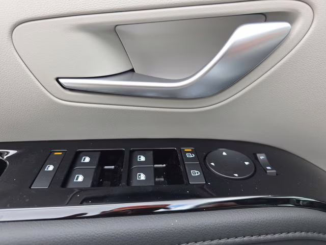 2026 White Pearl Hyundai Tucson Limited AWD SUV