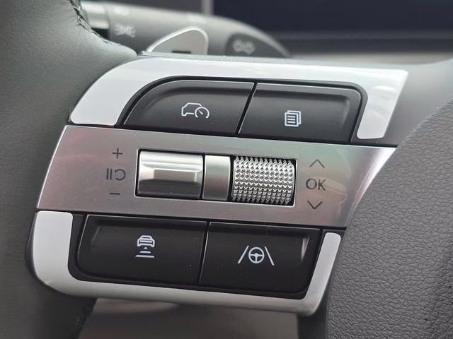 2026 White Pearl Hyundai Tucson Limited AWD SUV