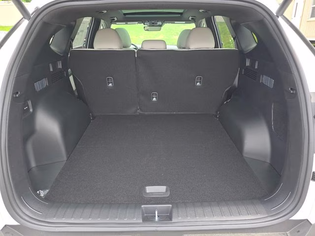 2026 White Pearl Hyundai Tucson Limited AWD SUV