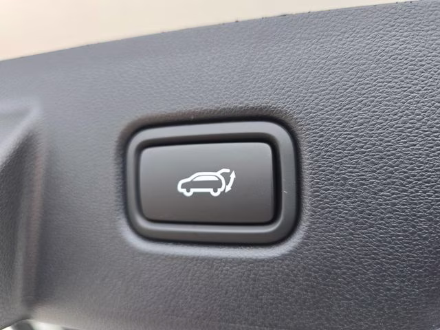 2026 White Pearl Hyundai Tucson Limited AWD SUV