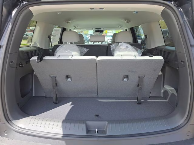 2026 Phantom Black Hyundai Santa Fe SE FWD SUV