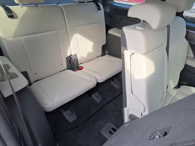 2024 Hampton Gray Hyundai Santa Fe SE AWD SUV