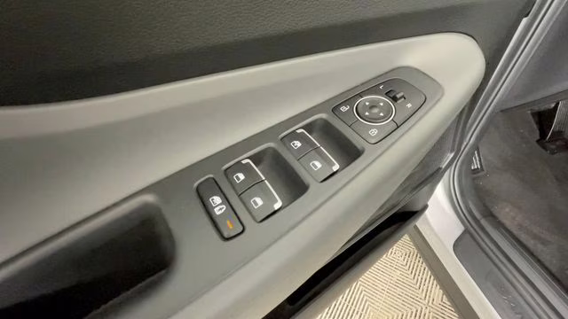 2023 Shimmering Silver Pearl Hyundai Santa Fe SE FWD SUV