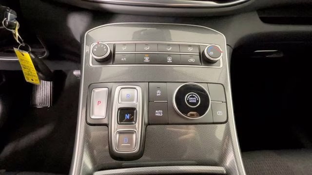 2023 Shimmering Silver Pearl Hyundai Santa Fe SE FWD SUV