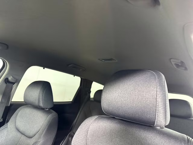 2021 Portofino Gray Hyundai Santa Fe SEL AWD SUV