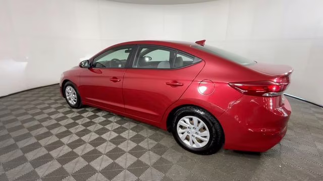 2017 Scarlet Red Hyundai Elantra SE FWD Sedan