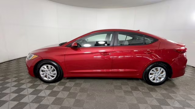 2017 Scarlet Red Hyundai Elantra SE FWD Sedan