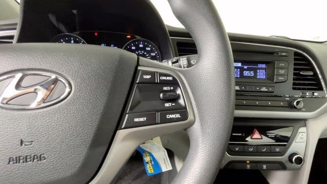 2017 Scarlet Red Hyundai Elantra SE FWD Sedan