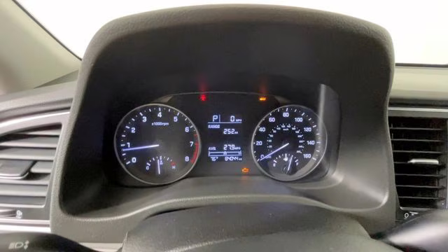 2017 Scarlet Red Hyundai Elantra SE FWD Sedan