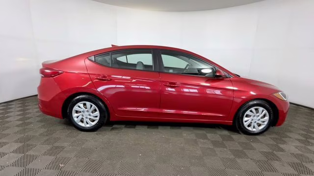 2017 Scarlet Red Hyundai Elantra SE FWD Sedan