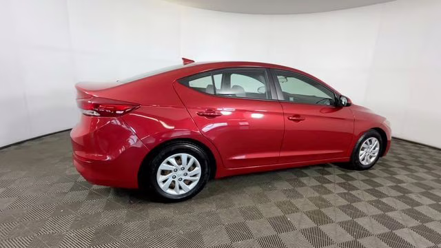 2017 Scarlet Red Hyundai Elantra SE FWD Sedan