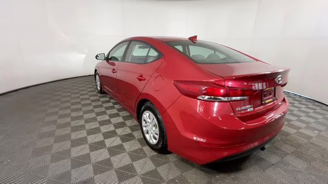 2017 Scarlet Red Hyundai Elantra SE FWD Sedan