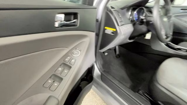 2014 Harbor Gray Metallic Hyundai Sonata GLS FWD Sedan