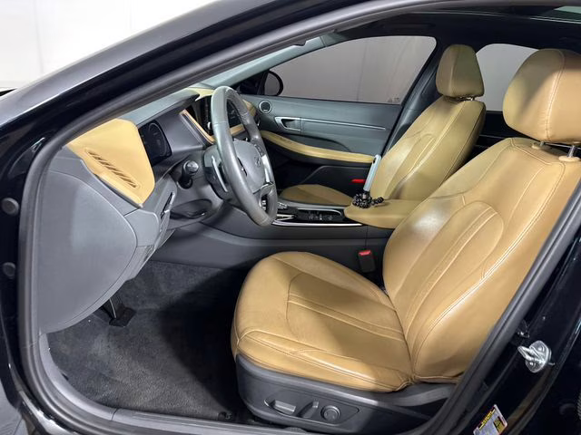 2021 Phantom Black Hyundai Sonata Limited FWD Sedan
