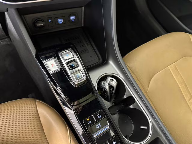 2021 Phantom Black Hyundai Sonata Limited FWD Sedan