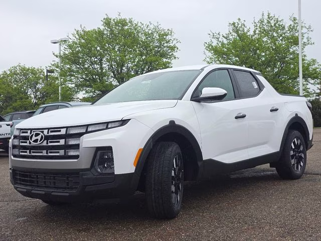 2026 Atlas White Hyundai Santa Cruz SE AWD Truck
