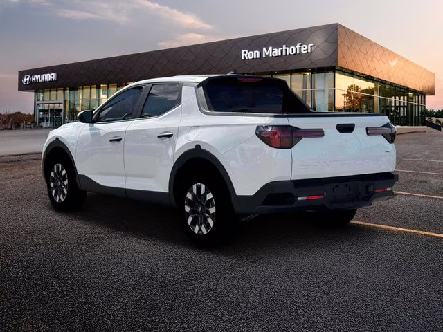2026 Atlas White Hyundai Santa Cruz SE AWD Truck