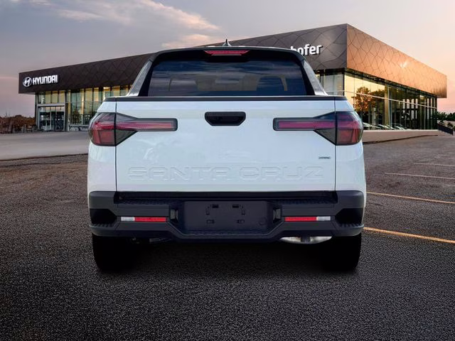 2026 Atlas White Hyundai Santa Cruz SE AWD Truck