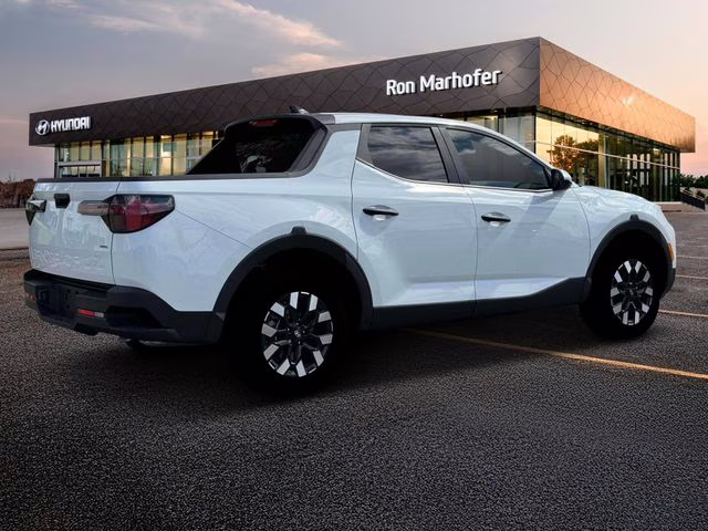 2026 Atlas White Hyundai Santa Cruz SE AWD Truck