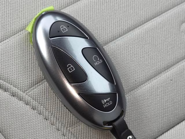 2026 Hampton Gray Hyundai Santa Cruz SE AWD Truck