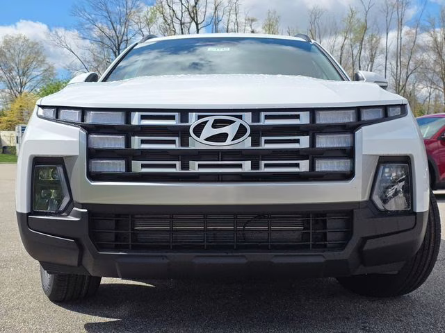 2026 Atlas White Hyundai Santa Cruz SEL AWD Truck