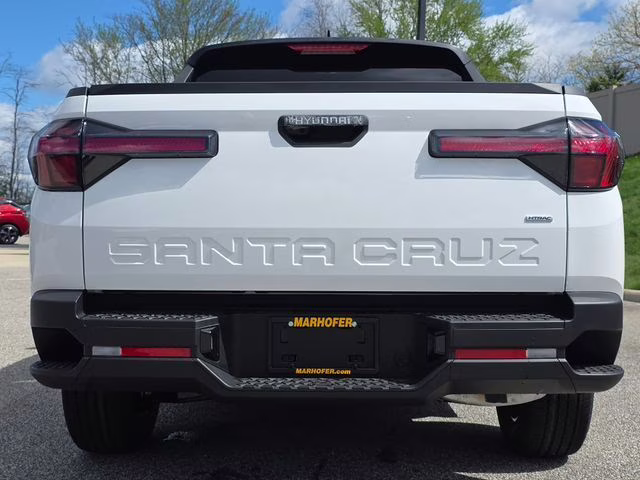 2026 Atlas White Hyundai Santa Cruz SEL AWD Truck