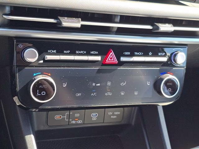2026 Atlas White Hyundai Santa Cruz SEL AWD Truck