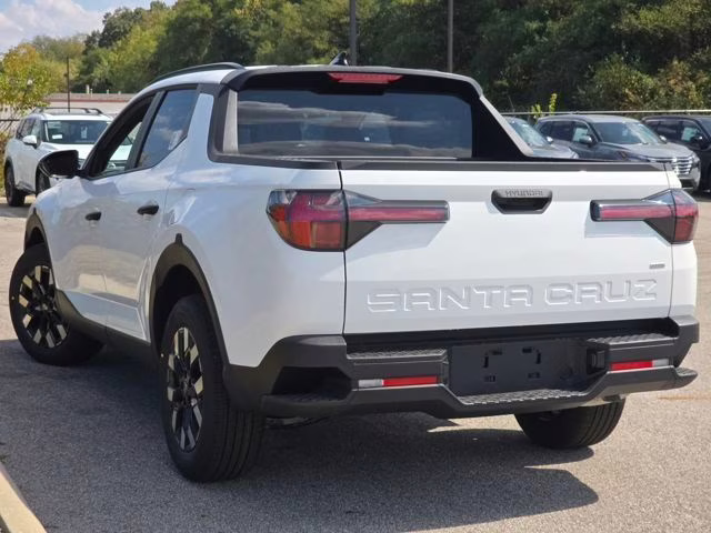 2026 Atlas White Hyundai Santa Cruz SEL AWD Truck